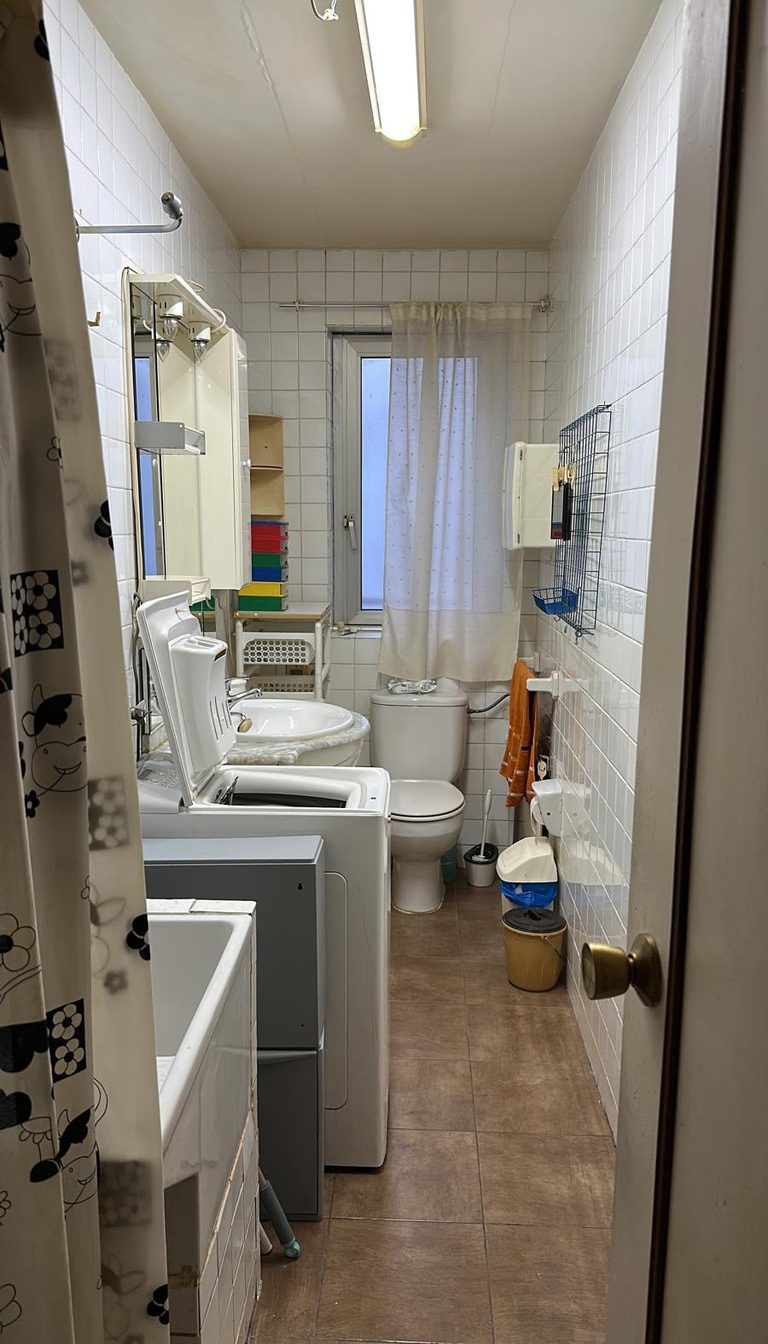 Baño antes del home staging virtual de Estesia